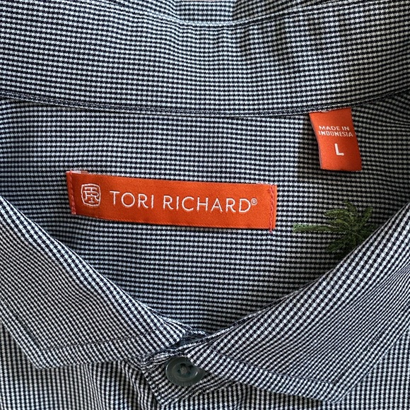 Tori Richard Men’s Blk/Wht short sleeve button shirt with palm tree pattern - Picture 7 of 7